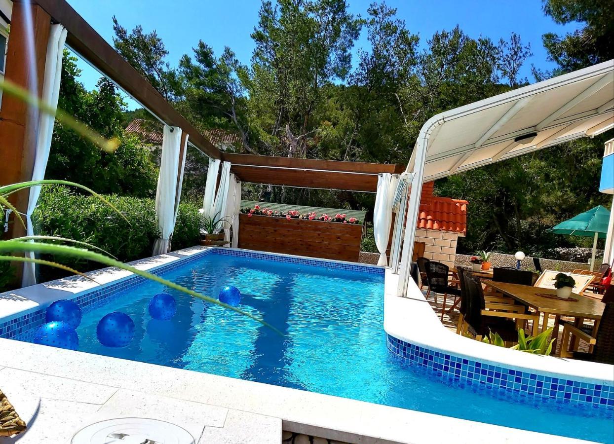 Villa Kale Apartments Слатине Экстерьер фото