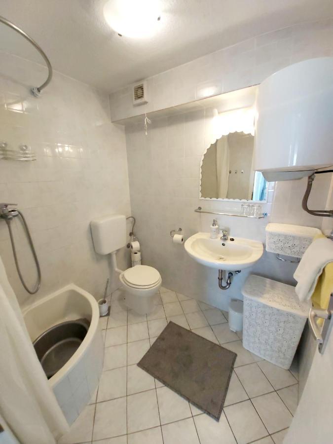 Villa Kale Apartments Слатине Экстерьер фото