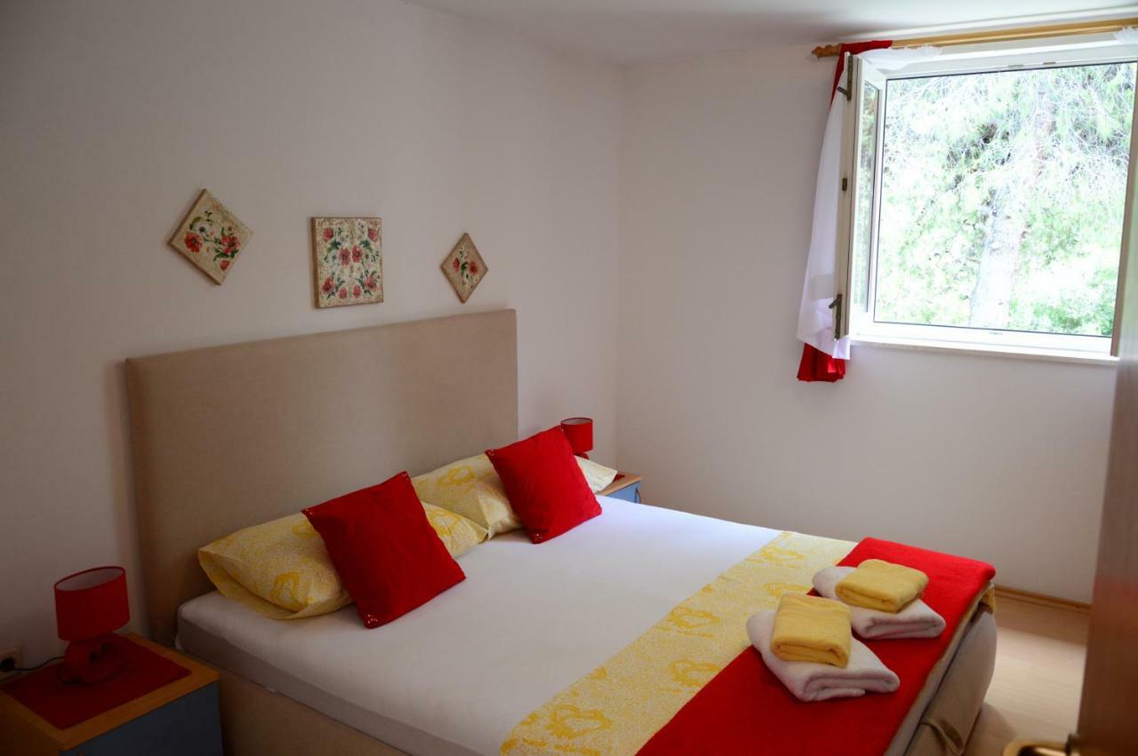 Villa Kale Apartments Слатине Экстерьер фото