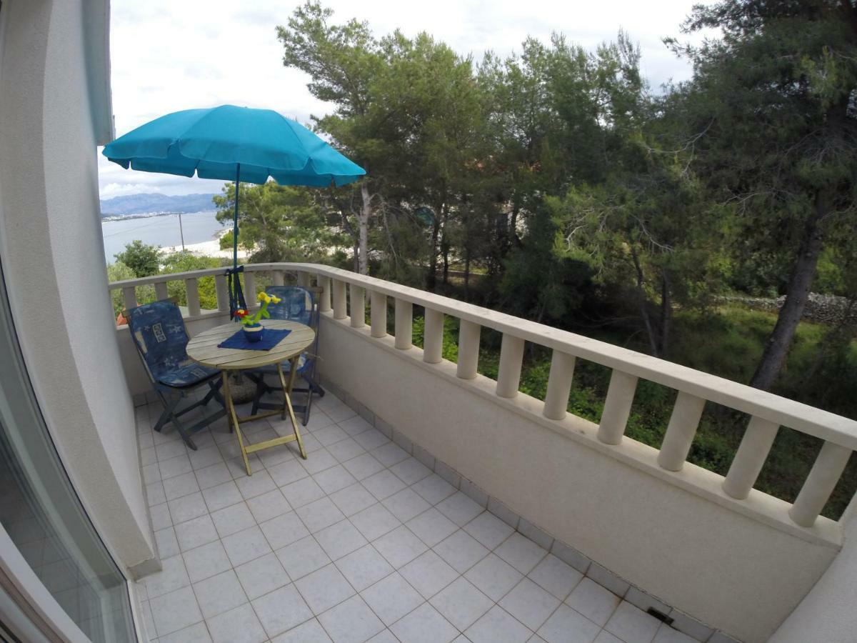 Villa Kale Apartments Слатине Экстерьер фото